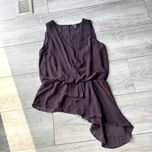 Kenneth Cole Lightweight Chiffon  High Low Hem Sleeveless Blouse in Purple - Picture 4 of 12